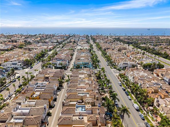 620 22nd, Huntington Beach CA 92648