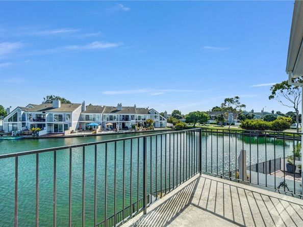 3682 Montego Drive, Huntington Beach CA 92649