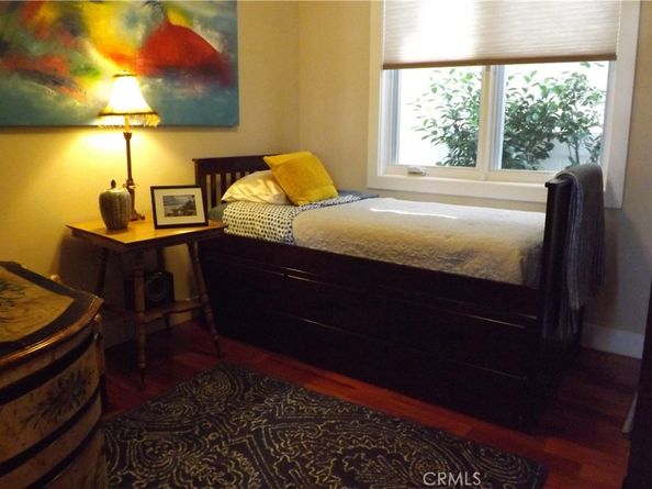 720 1/2 Poinsettia Ave, Corona Del Mar CA 92625
