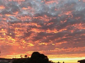 720 1/2 Poinsettia Ave, Corona Del Mar CA 92625