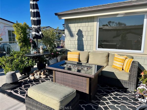 720 1/2 Poinsettia Ave, Corona Del Mar CA 92625