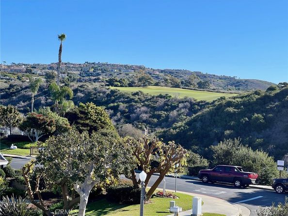 720 1/2 Poinsettia Ave, Corona Del Mar CA 92625