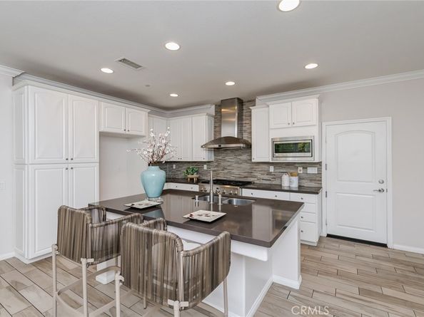 177 Firefly, Irvine CA 92618