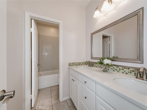 177 Firefly, Irvine CA 92618