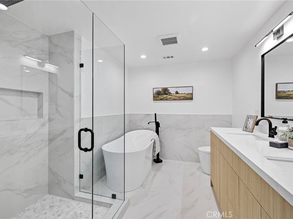 558 Vista Flora, Newport Beach CA 92660