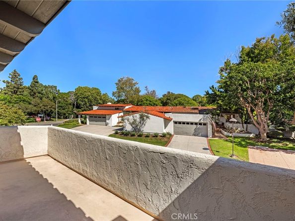 558 Vista Flora, Newport Beach CA 92660