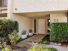 558 Vista Flora, Newport Beach CA 92660