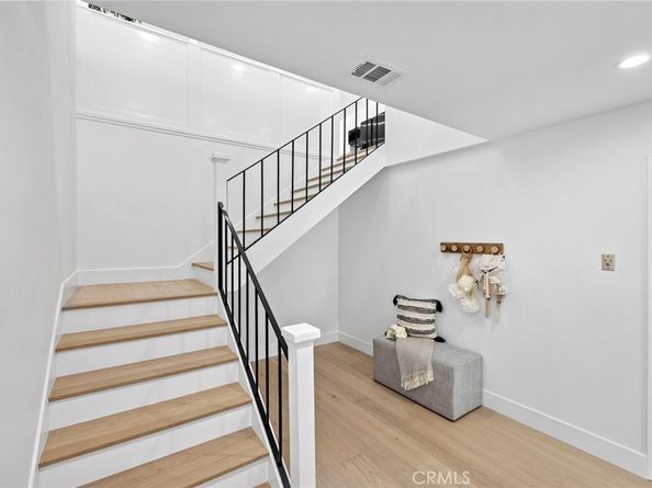 558 Vista Flora, Newport Beach CA 92660