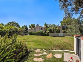558 Vista Flora, Newport Beach CA 92660