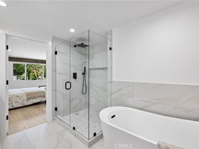 558 Vista Flora, Newport Beach CA 92660