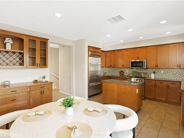 23 Crosspointe, Irvine CA 92618