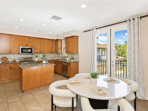 23 Crosspointe, Irvine CA 92618