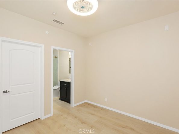 23 Crosspointe, Irvine CA 92618