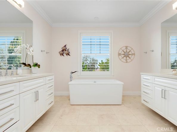 907 Heron Circle, Seal Beach CA 90740