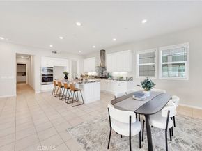 104 Sculpture, Irvine CA 92618