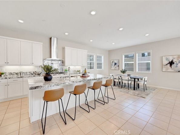 104 Sculpture, Irvine CA 92618