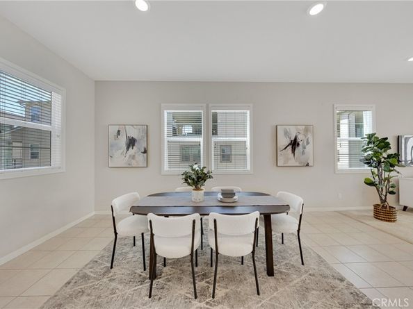 104 Sculpture, Irvine CA 92618