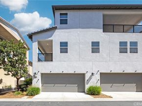 104 Sculpture, Irvine CA 92618