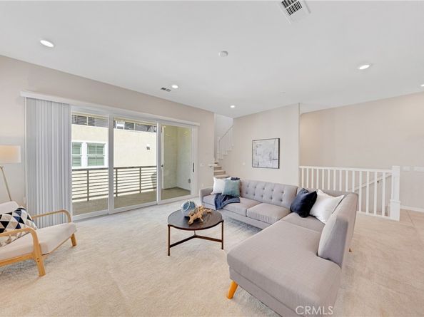104 Sculpture, Irvine CA 92618