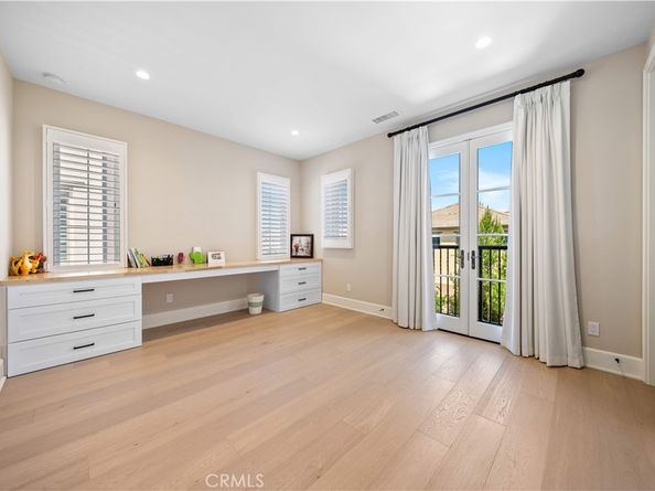 163 Summerland, Irvine CA 92602