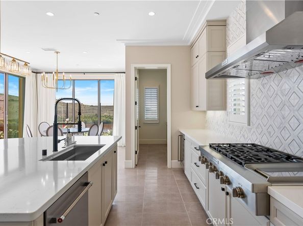 163 Summerland, Irvine CA 92602