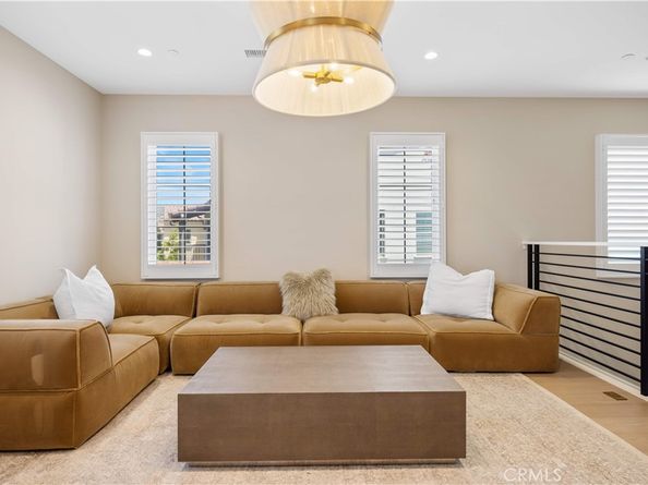 163 Summerland, Irvine CA 92602