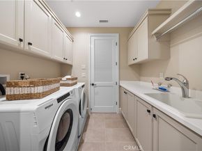 163 Summerland, Irvine CA 92602