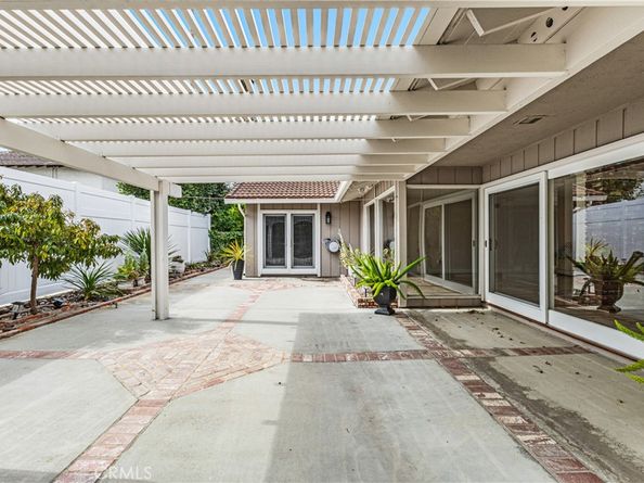 4232 Calhoun Drive, Huntington Beach CA 92649