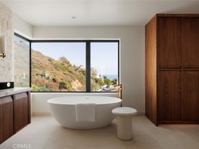 1105 Skyline Drive, Laguna Beach CA 92651