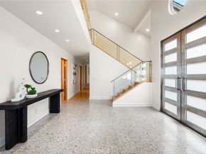 1554 E Oceanfront, Newport Beach CA 92661