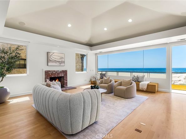 1554 E Oceanfront, Newport Beach CA 92661