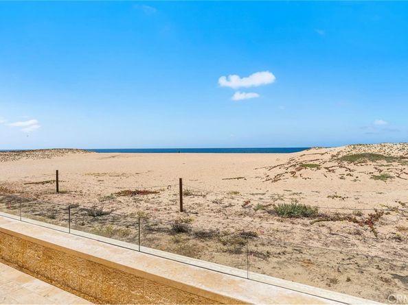 1554 E Oceanfront, Newport Beach CA 92661
