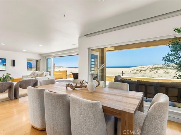 1554 E Oceanfront, Newport Beach CA 92661