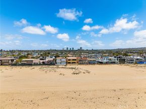 1554 E Oceanfront, Newport Beach CA 92661