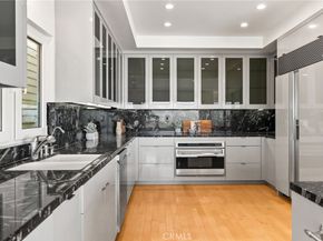 1554 E Oceanfront, Newport Beach CA 92661