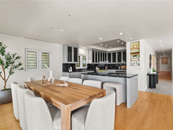 1554 E Oceanfront, Newport Beach CA 92661