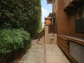 482 S Madison Avenue 1, Pasadena CA 91101