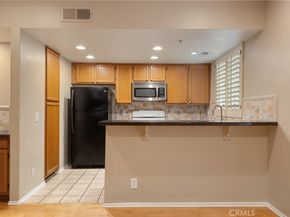 482 S Madison Avenue 1, Pasadena CA 91101