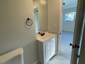 14560 Clark 102, Sherman Oaks CA 91411