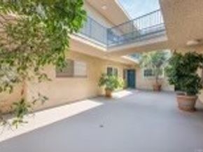 14560 Clark 102, Sherman Oaks CA 91411