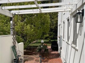 1195 N Chester Avenue, Pasadena CA 91104