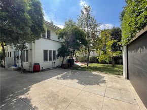 1195 N Chester Avenue, Pasadena CA 91104