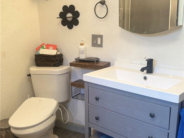 5820 Cimarron Street, Los Angeles CA 90047