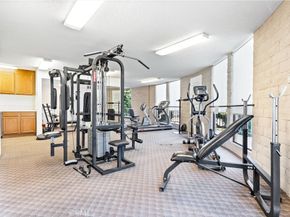 2700 E Panorama Drive 402, Signal Hill CA 90755