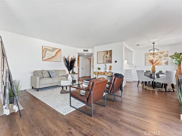 2700 E Panorama Drive 402, Signal Hill CA 90755