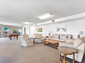 2700 E Panorama Drive 402, Signal Hill CA 90755