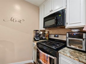 7035 Woodley 205, Van Nuys CA 91406