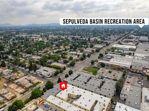 7035 Woodley 205, Van Nuys CA 91406