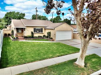 3903 N Studebaker