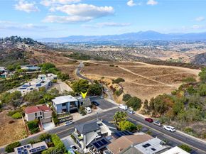2084 Del Mar Avenue, Laguna Beach CA 92651